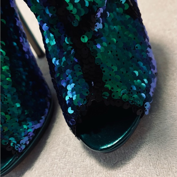 Almost Brand New Sparkly Heels Ankle Boots Size 7 - Heel Height 5 “ - box 7 - Picture 5 of 8